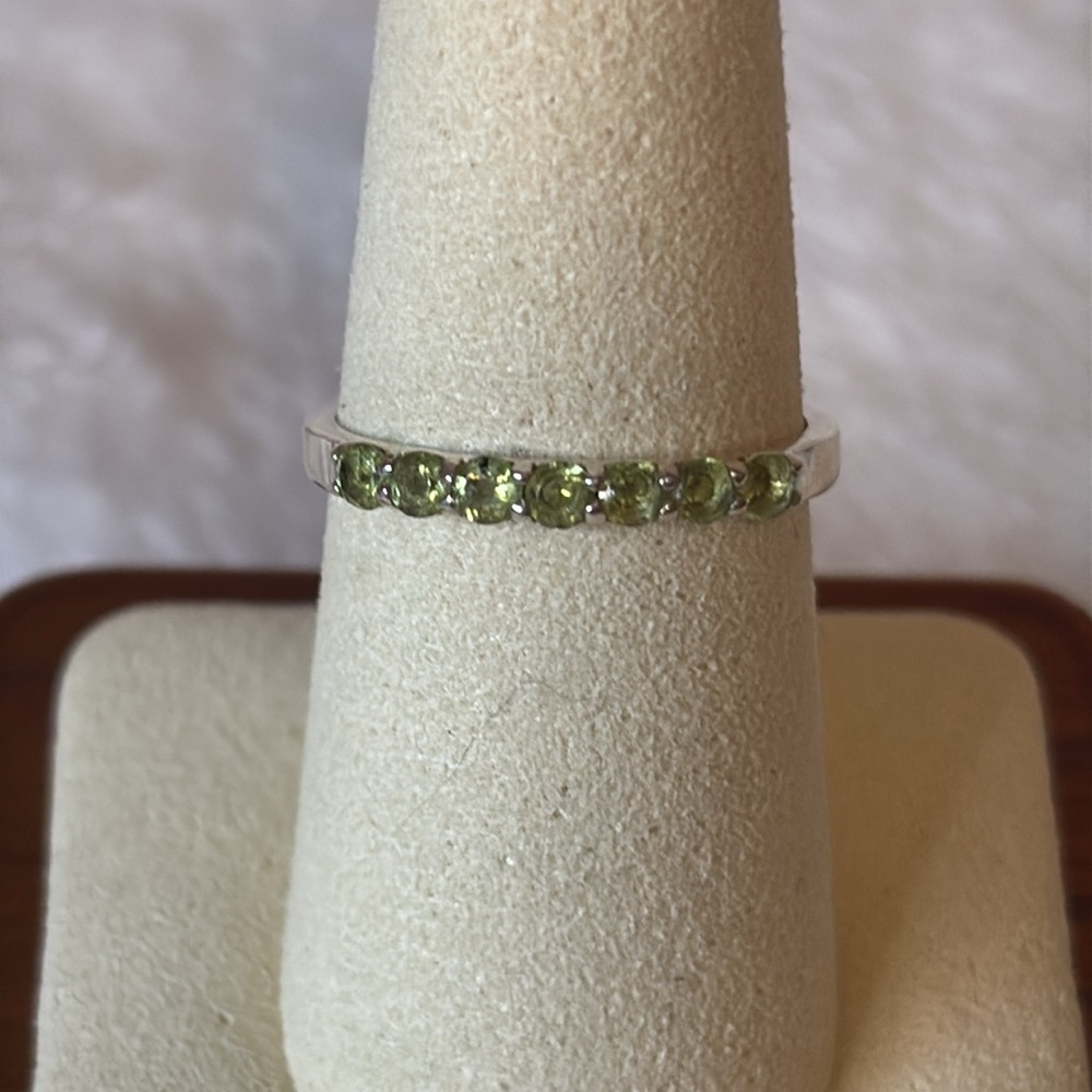925 Natural Peridot 7 Stone Band Sterling Silver Ring